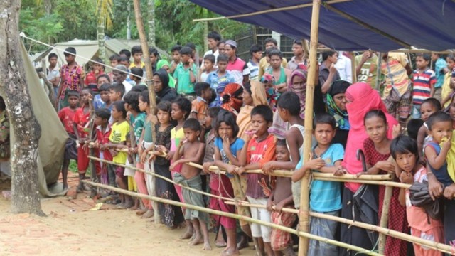 Bangladeş'e Sığınan Arakanlı Müslümanların sayısı 582 Bine ulaştı