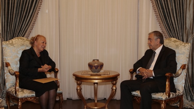 Cumhurbaşkanı Akıncı, Kıbrıs Bahaileri’ni temsilen Suzan Merter başkanlığındaki heyeti kabul etti