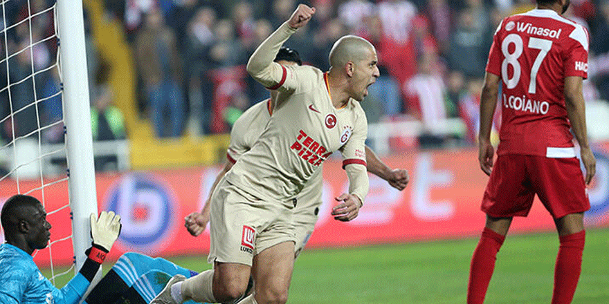 Sofiane Feghouli, Galatasaray'da 100. maçında yıldızlaştı!