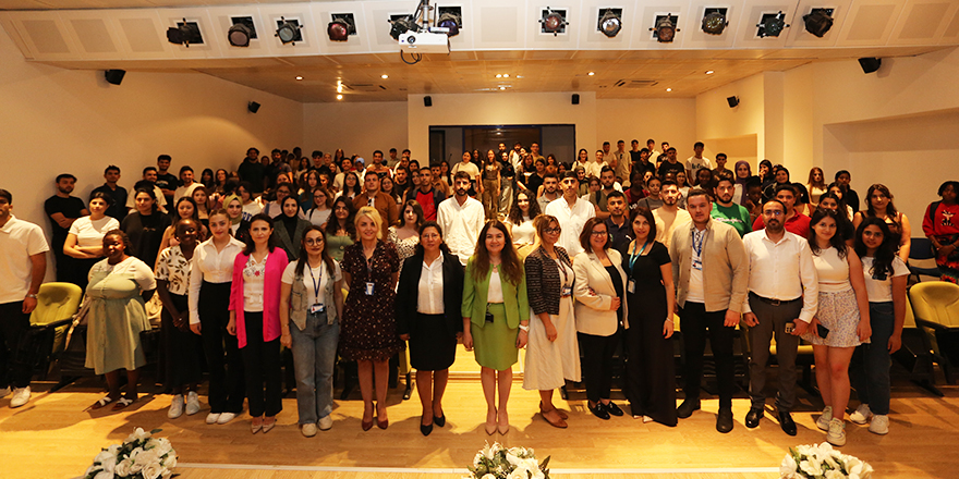 LAÜ Hemşirelik Yüksekokulu yeni öğrencilerine  oryantasyon ve tanışma toplantısı düzenledi